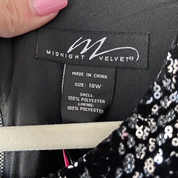 Midnight Velvet Plus Size Sequin Shift Dress - Picture 3 of 8